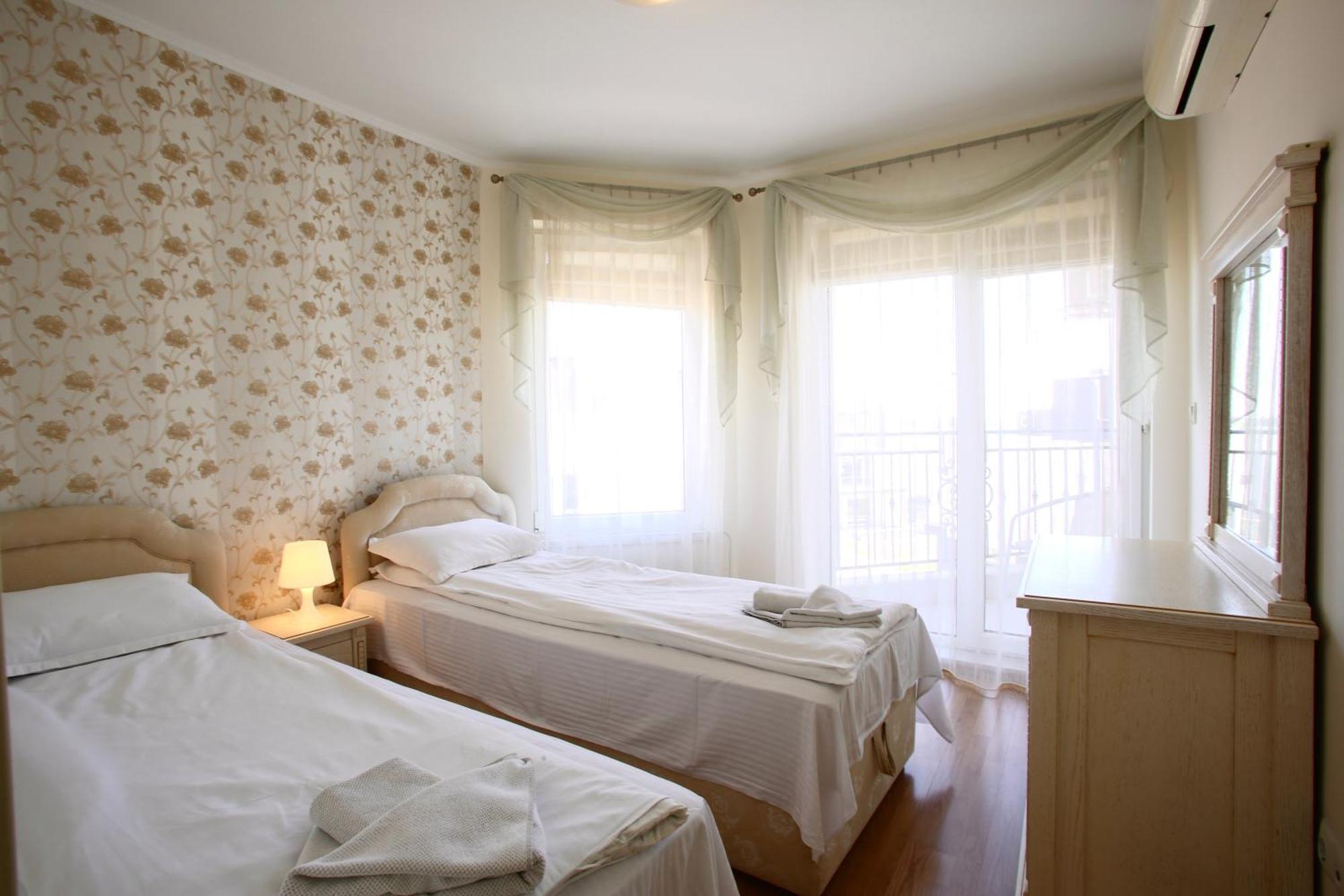 Villa Livia Boutique Apartments Ravda Buitenkant foto